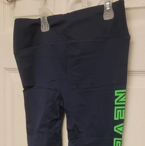 It's On LEGGINGS - Picture 1 of 3